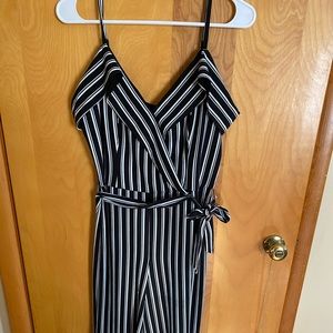 spaghetti strap and off the shoulder pant outfit